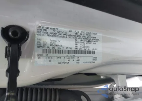 2018 Ford Focus Titanium из США, поврежденный, VIN 1FADP3J22JL314771